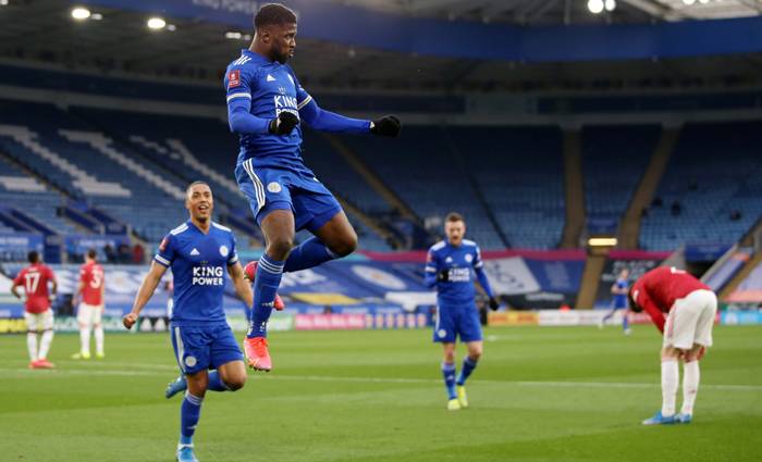 Hạ MU, Leicester lần đầu v&agrave;o b&aacute;n kết C&uacute;p FA sau 39 năm