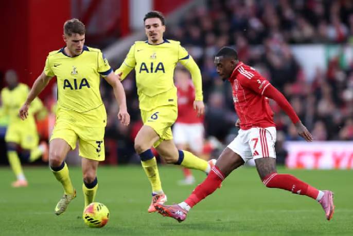 Soi kèo góc Tottenham vs Nottingham, 21h15 ngày 22/03