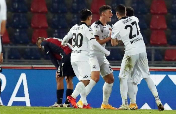 Soi kèo phạt góc Cagliari vs Spezia, 23h30 ngày 23/8