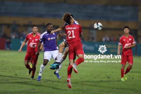 Đội hình tiêu biểu V-League 2020 gây tranh cãi