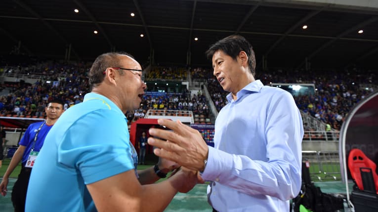 Nhận lương khủng, HLV Akira Nishino đặt mục tiêu vượt Việt Nam