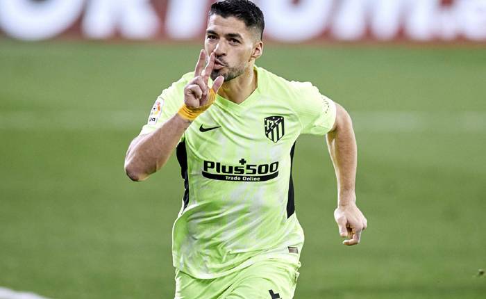 Vì sao Barcelona ‘hớ’ nặng vụ Luis Suarez?