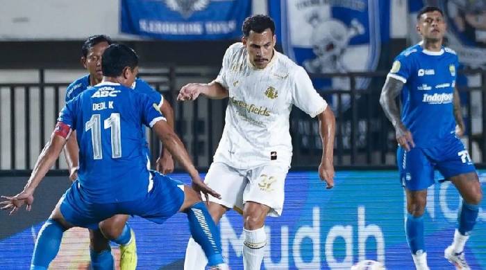 Nhận định, soi k&egrave;o Arema FC vs Persib Bandung, 15h30 ng&agrave;y 24/1: Cứ ngỡ ngon ăn