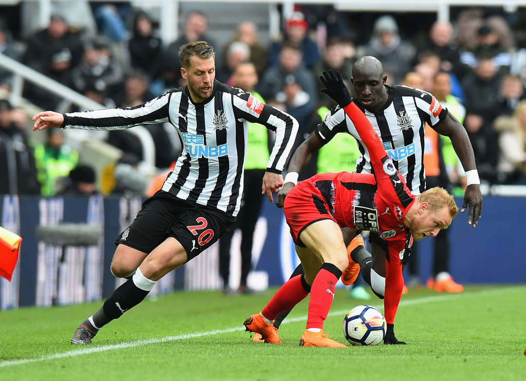 Nhận định Newcastle vs Huddersfield, 22h00 23/2 (Ngoại hạng Anh)