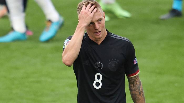 Toni Kroos bất ngờ trở lại ĐT Đức sau 3 năm vâng bóng