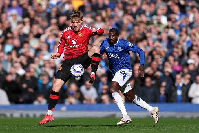 Soi kèo góc Everton vs MU, 3h00 ngày 24/02