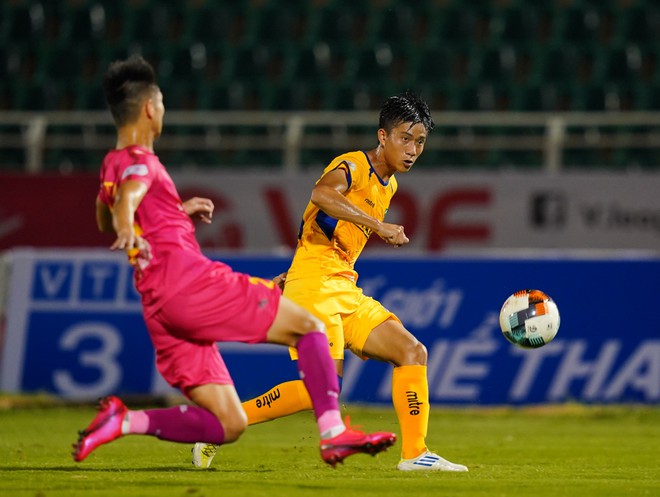 K&ecirc;nh chiếu S&ocirc;ng Lam Nghệ An vs Tp Hồ Ch&iacute; Minh FC, 17h00 ng&agrave;y 23/6