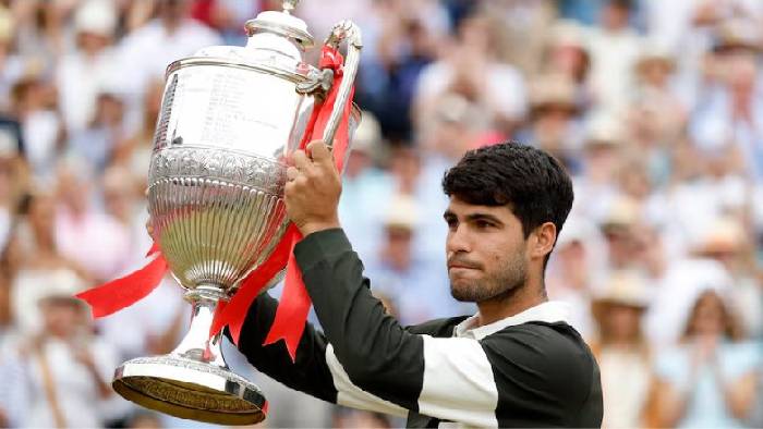 Alcaraz lần thứ hai vô địch Queen’s Club, chạy đà hoàn hảo cho Wimbledon