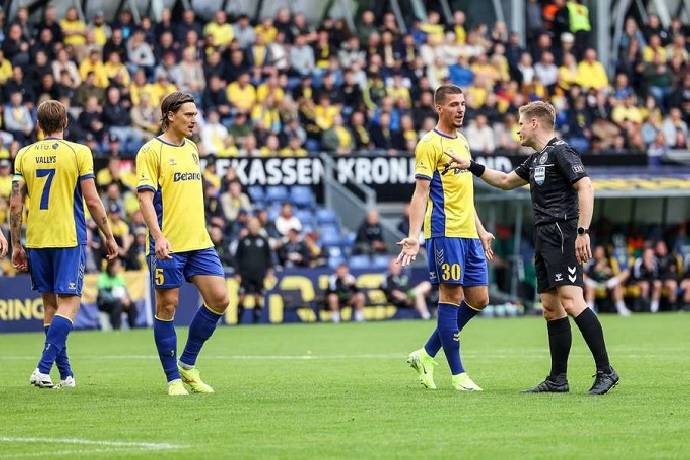 Nhận định, soi kèo Brondby vs Silkeborg, 0h00 ngày 25/8: Trầy da tróc vẩy