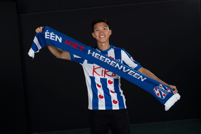Văn Hậu đá chính, Heerenveen và Feyenoord tạo ra cơn mưa bàn thắng