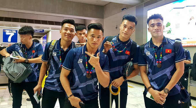 U22 Việt Nam c&ocirc;ng bố số &aacute;o dự SEA Games 30: Trống vắng số 10