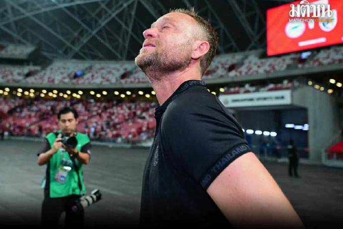 HLV Mano Polking nhắn nhủ tuyển Th&aacute;i Lan sau khi bị sa thải