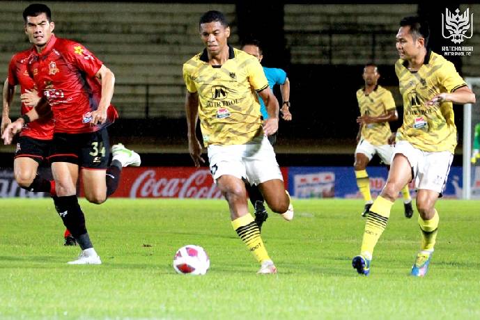 Nhận định, soi k&egrave;o Nongbua Pitchaya vs Chiangrai United, 18h00 ng&agrave;y 24/11: Ph&aacute; dớp đối đầu