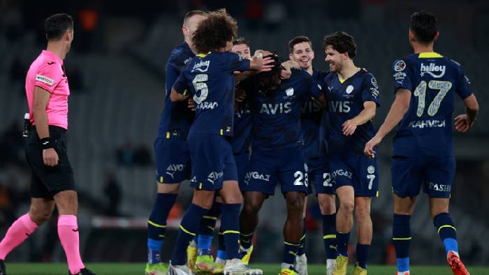 Soi kèo phạt góc Trabzonspor vs Fenerbahce, 23h ngày 24/12
