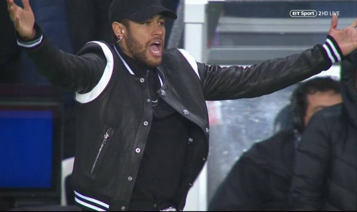 Sau Ronaldo, tới lượt Neymar bị UEFA ‘nắn gân’