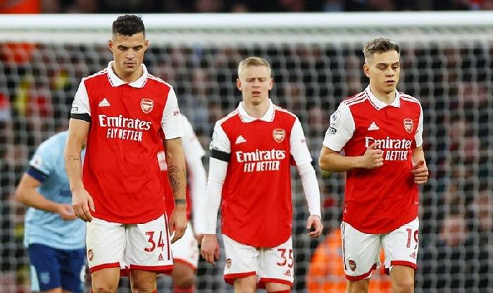 Tin Arsenal tối 24/3: Quyết x&uacute;c Declan Rice; Ozil ủng hộ Arsenal gi&agrave;nh chức v&ocirc; địch