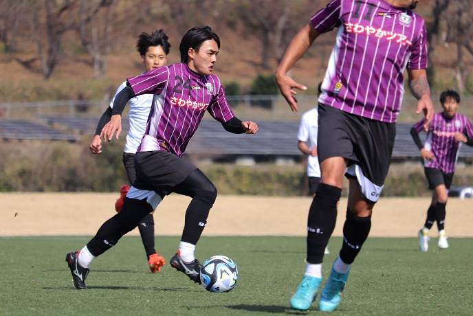 Nhận định, soi k&egrave;o Fujieda MYFC với Roasso Kumamoto, 12h00 ng&agrave;y 24/3: Kh&aacute;ch chiếm ưu thế