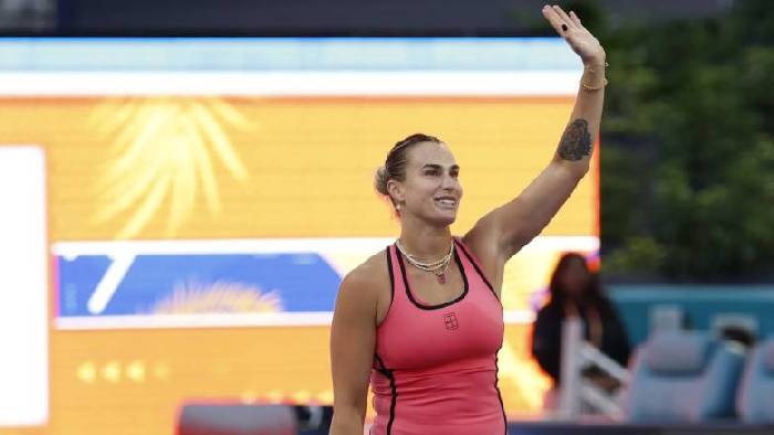 Thắng dễ Qinwen, Sabalenka giành vé vào vòng tứ kết Miami Open 2026
