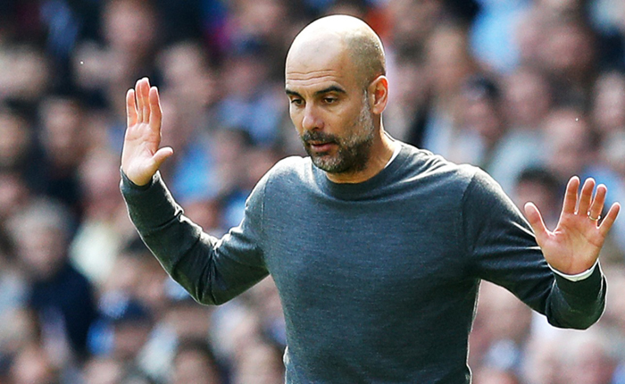 Guardiola &lsquo;vừa đấm vừa xoa&rsquo; MU trước thời khắc sinh tử chiến