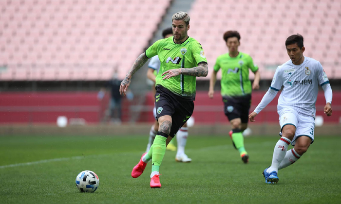 Trực tiếp b&oacute;ng đ&aacute; Jeonbuk Hyundai Motors vs Daegu, 14h30 ng&agrave;y 24/5
