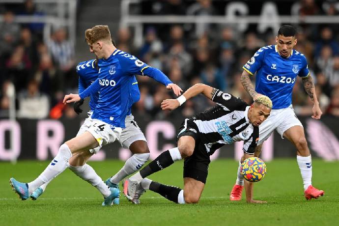 Soi kèo phạt góc Newcastle vs Everton, 22h00 ngày 25/05