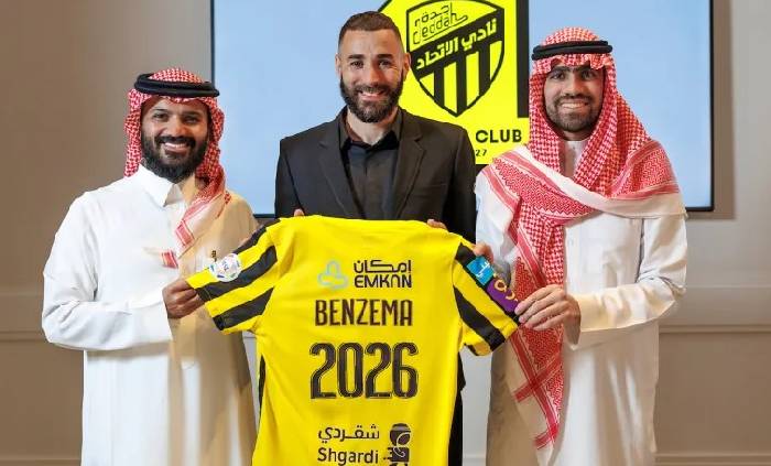 Hot! Đội bóng Benzema gửi đề nghị 100 củ cho siêu sao Liverpool