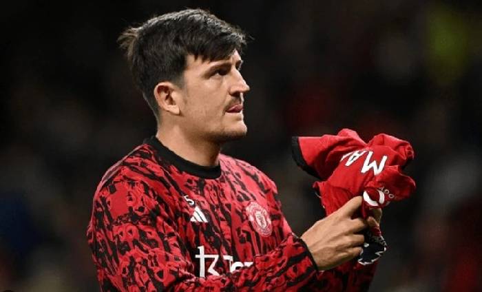 Mặc kệ Maguire, M.U chốt xong siêu hậu vệ chơi chân ấn tượng