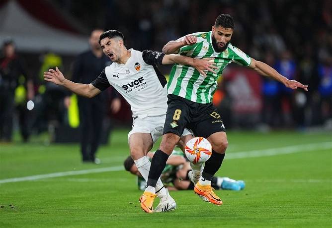 Nhận định, soi kèo Valencia vs Betis, 2h00 ngày 26/8: Khách lấn át chủ