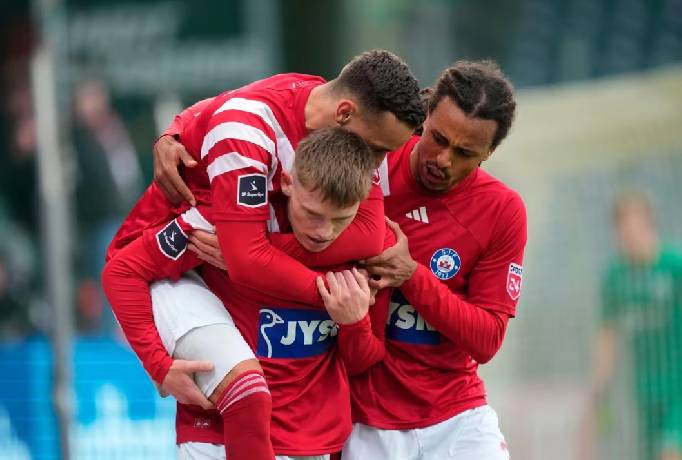 Soi kèo góc Brondby vs Silkeborg, 00h00 ngày 25/08