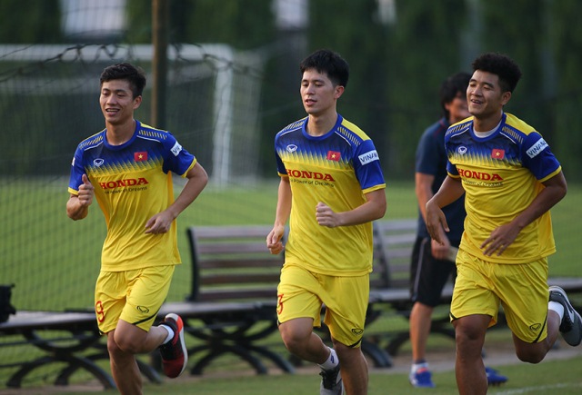 Tin bóng đá đội tuyển Việt Nam ngày 24/9: Văn Đức, Đình Trọng lên tuyển