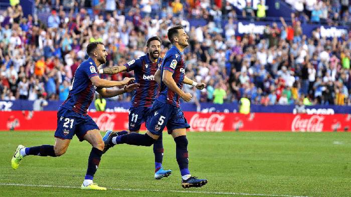 Kèo xiên thơm nhất hôm nay 25/9: Burgos vs Levante 