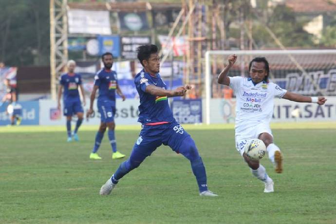 Máy tính dự đoán bóng đá 26/10: Semarang vs Persib Bandung