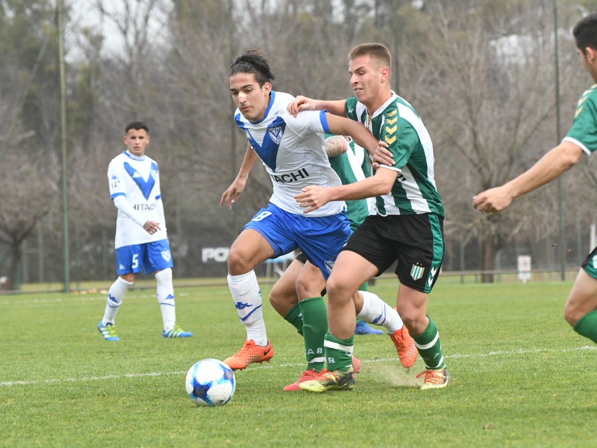 Nhận định b&oacute;ng đ&aacute; Banfield vs V&eacute;lez S&aacute;rsfield, 5h40 ng&agrave;y 25/11: Top 5 vẫy gọi