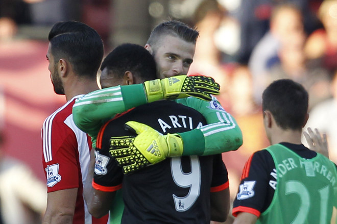 V&igrave; Solskjaer, De Gea v&agrave; Martial c&ugrave;ng b&aacute;o tin vui cho MU