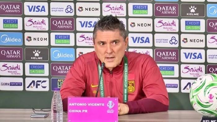 HLV U23 Trung Quốc tự hào dù đội nhà thua đậm U23 Nhật Bản