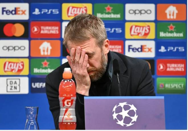 Gia đ&igrave;nh HLV Potter bị đe dọa t&iacute;nh mạng v&igrave; th&agrave;nh t&iacute;ch ở Chelsea