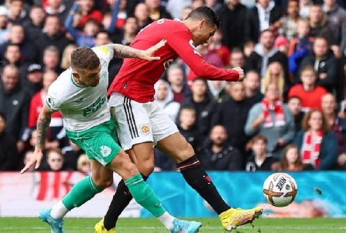Soi kèo phạt góc MU vs Newcastle, 23h30 ngày 26/2