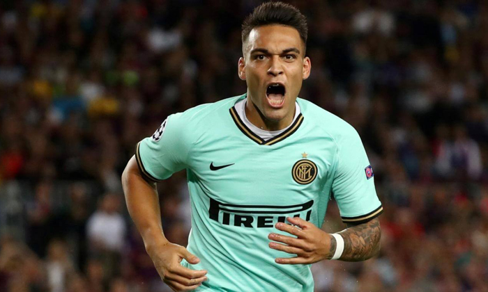 Rộ thông tin Barcelona đạt thỏa thuận với Lautaro Martinez