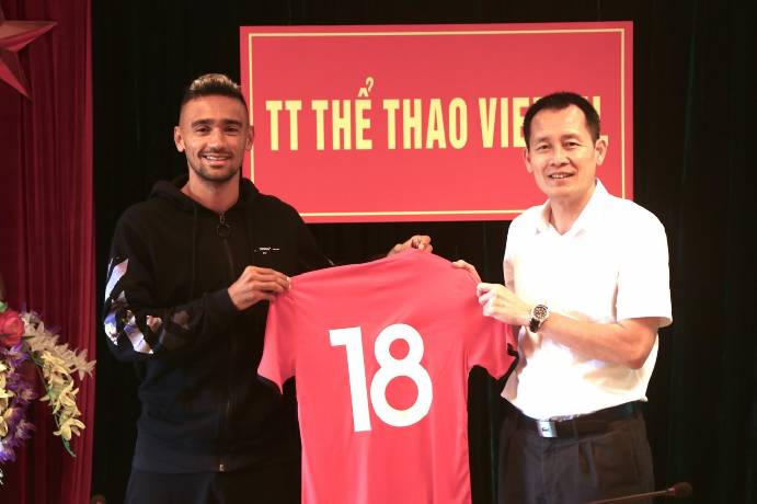 Thua thảm HAGL, Viettel ra mắt tân binh 'khủng'