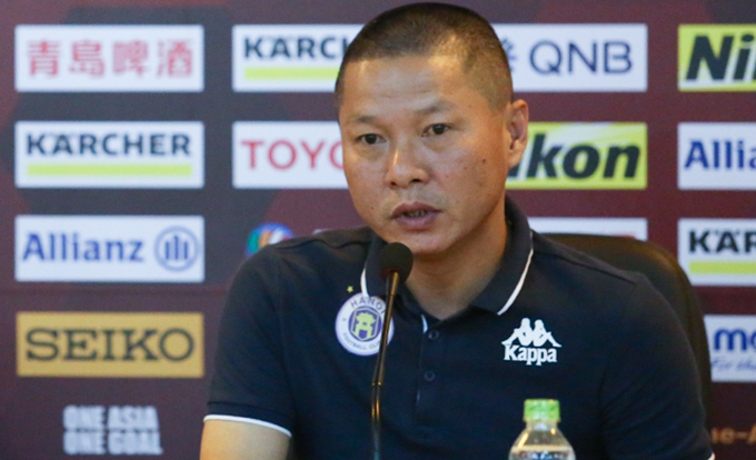 V&igrave; Oseni, H&agrave; Nội phải tham gia thị trường chuyển nhượng sớm