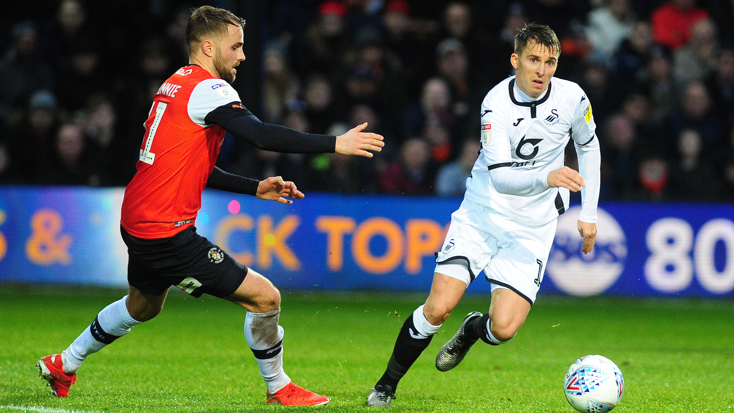 Nhận định Swansea City vs Luton Town, 18h30 ng&agrave;y 27/6