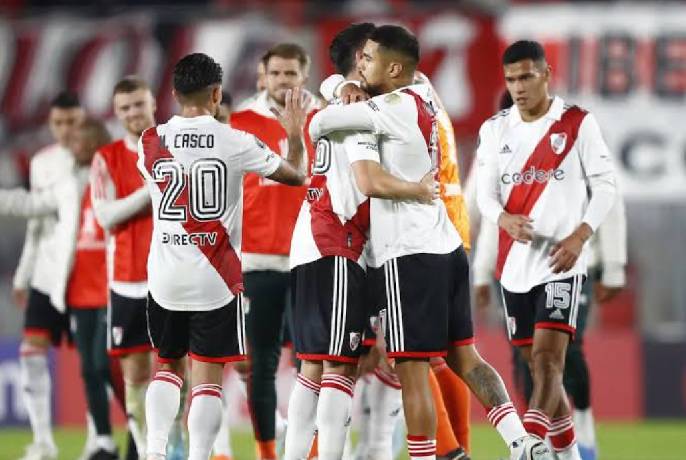 Soi kèo góc River Plate vs Barracas Central, 5h15 ngày 26/07