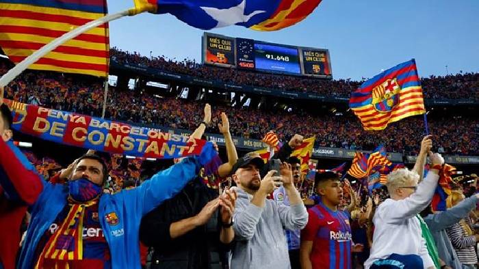 Chính thức! Barca công bố hợp đồng mới, điều khoản 500 củ