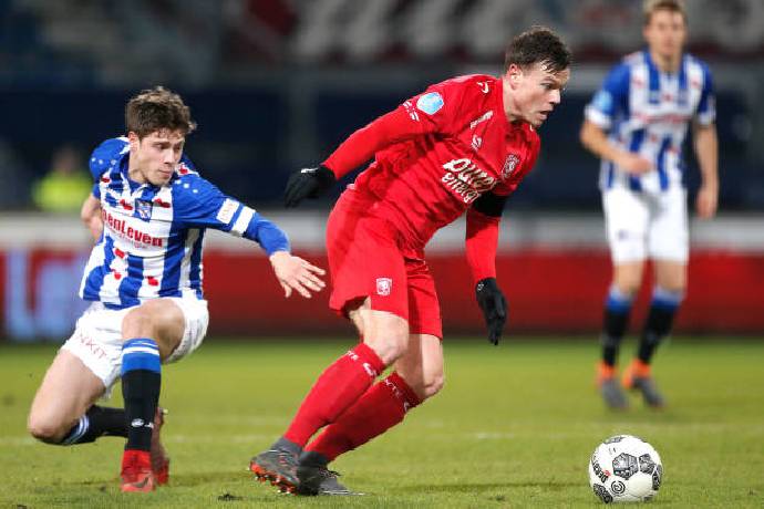 Nhận định, soi kèo Heerenveen vs Twente, 19h30 ngày 26/9