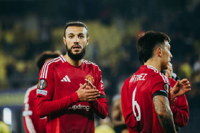 HLV Ten Hag c&oacute; quyết định g&acirc;y sốc ở trận gặp Fenerbahce