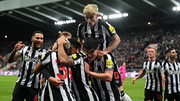 Soi kèo phạt góc Newcastle vs Nottingham, 19h30 ngày 26/12