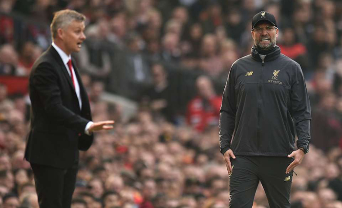Klopp h&agrave;nh động xấu hổ khi bắt tay Solskjaer sau derby MU vs Liverpool