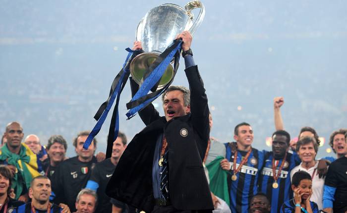 Jose Mourinho trở th&agrave;nh HLV xuất sắc nhất thế kỷ 21