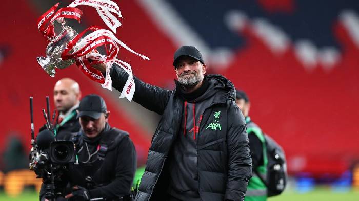 HLV Klopp tức giận v&igrave; trọng t&agrave;i chung kết C&uacute;p Li&ecirc;n đo&agrave;n Anh, muốn v&ocirc; địch th&ecirc;m c&ugrave;ng Liverpool