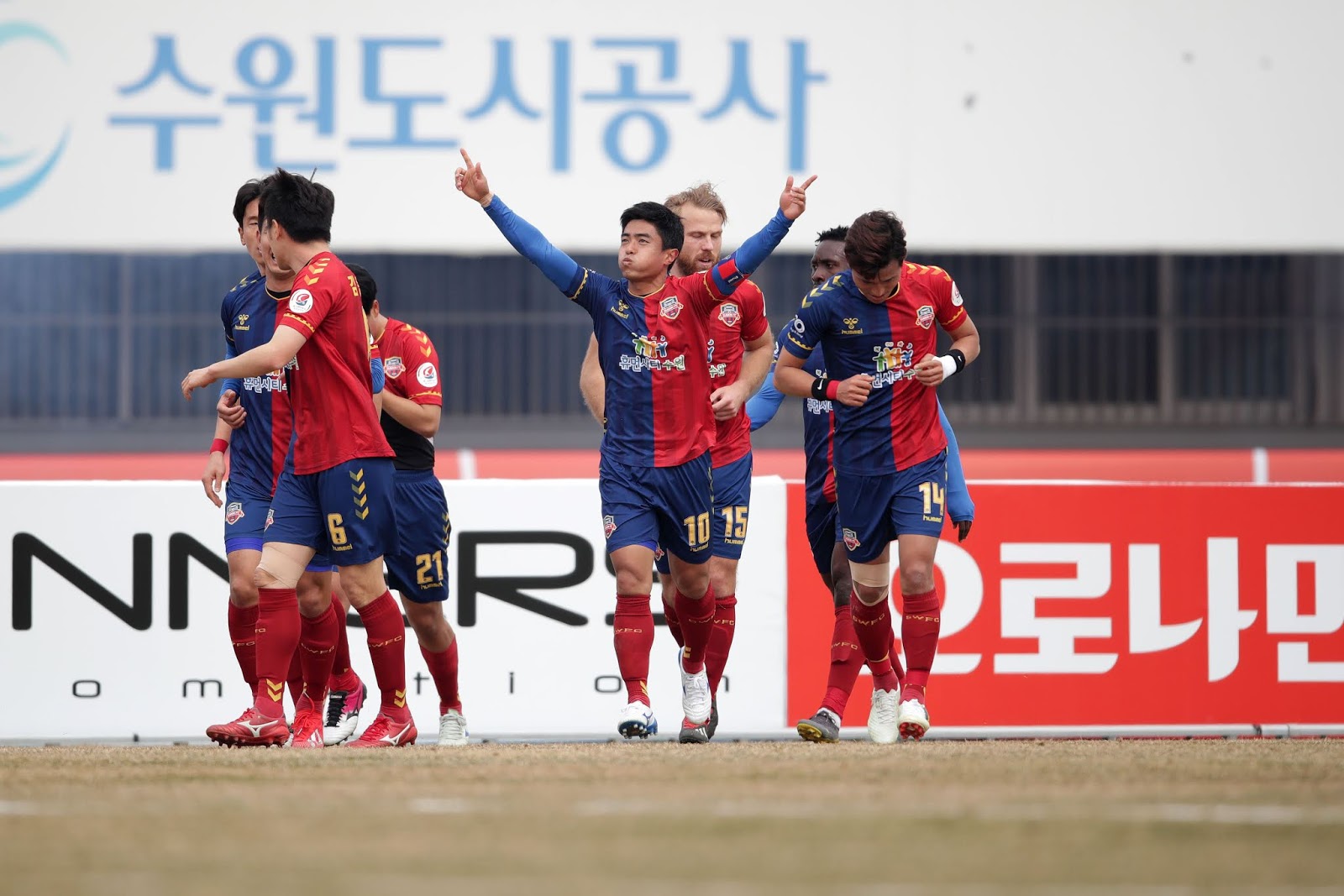 Nhận định Suwon FC vs Chungju Citizen, 17h00 ng&agrave;y 27/3 (C&uacute;p FA H&agrave;n Quốc)